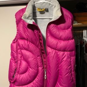 Women’s Mountain Hardwear Puffy Vest